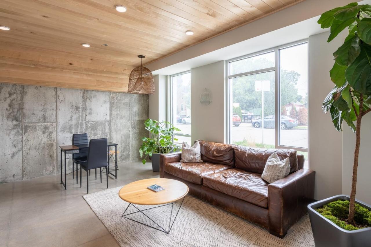 Flexhome Walkers Point 1br Q1