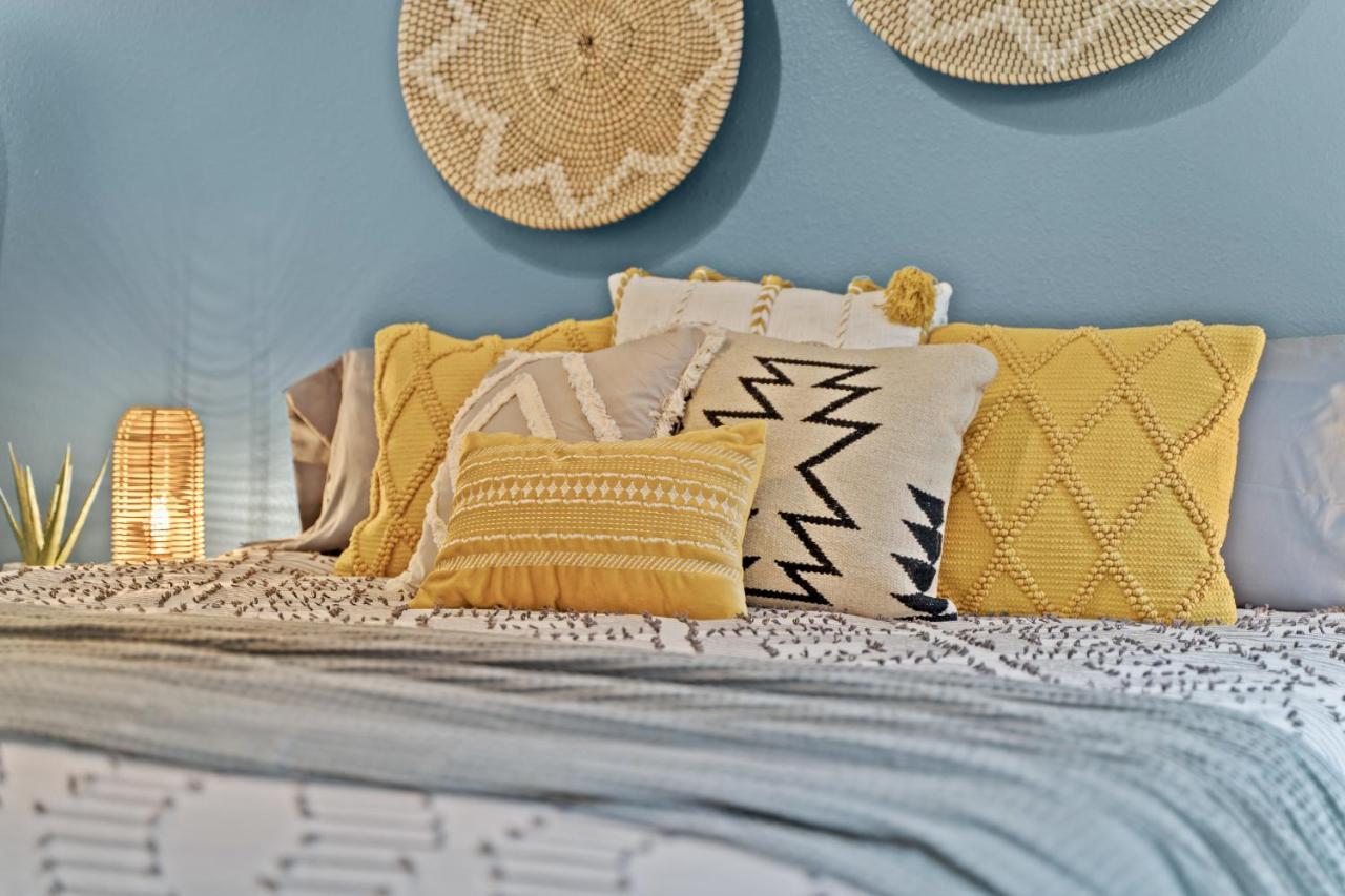 The Bentley Condotel In Historic Walker's Point W/ Garage + Yard *
