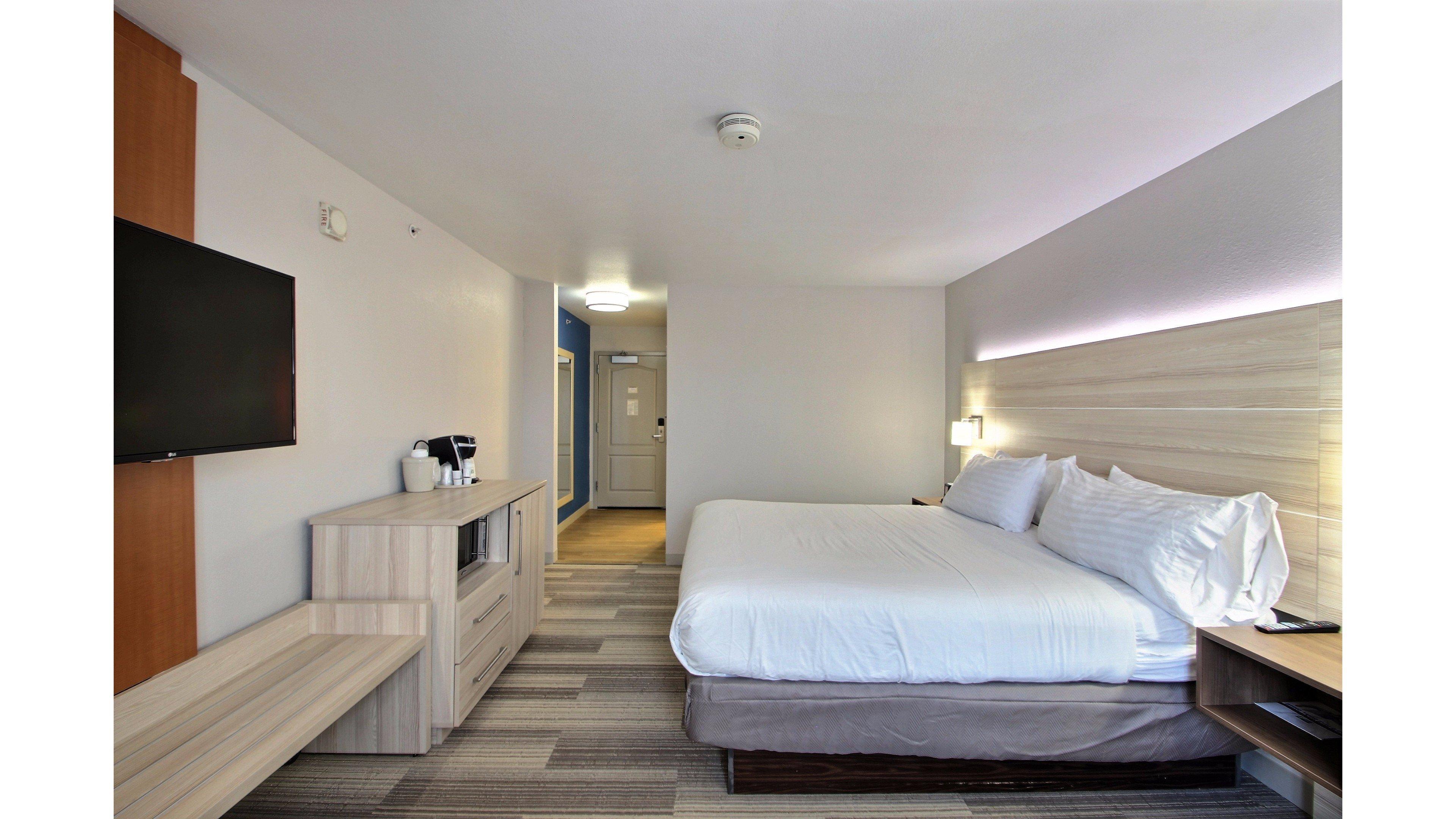 Express & Airport By Ihg 2*