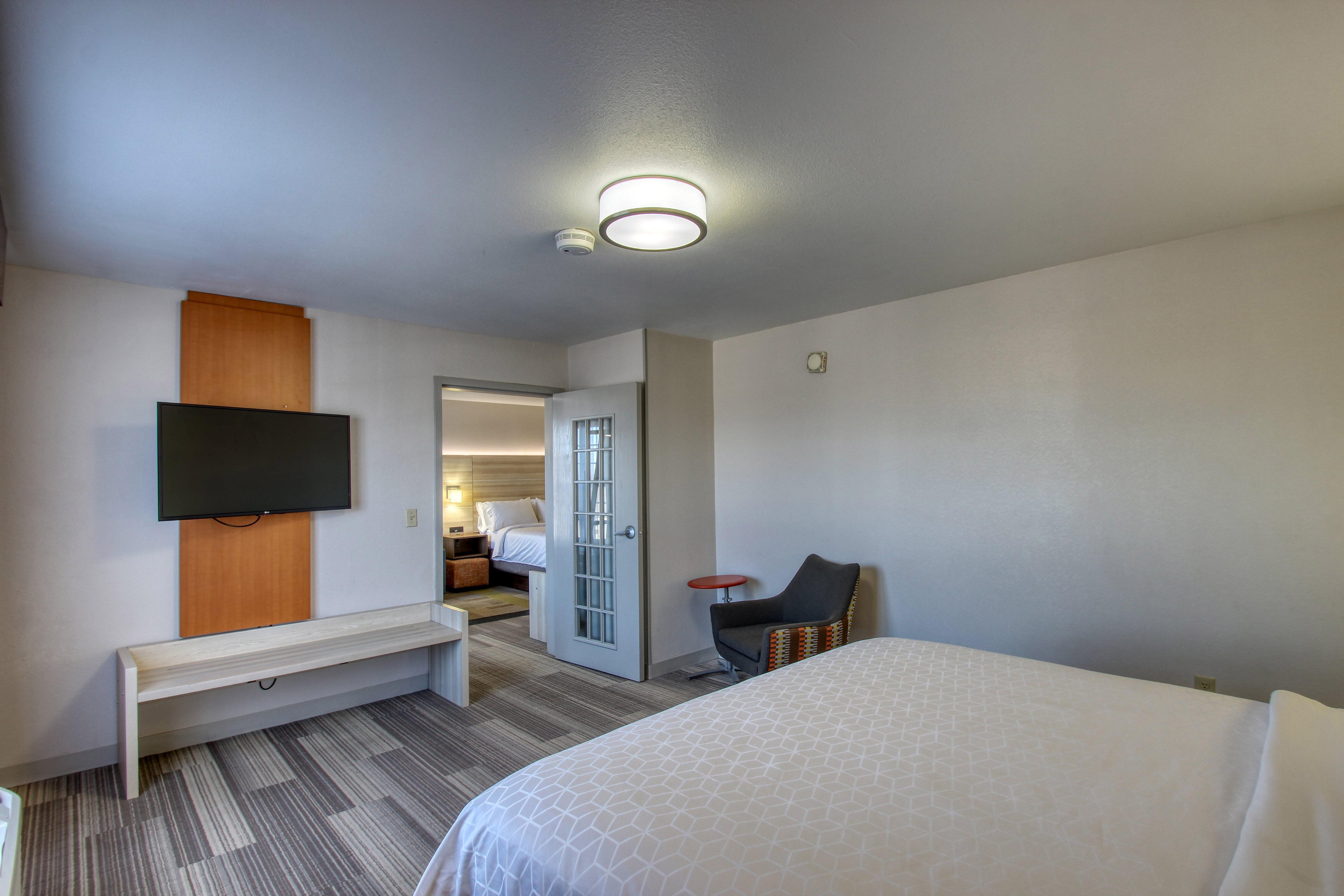 Express & Airport By Ihg Milwaukee