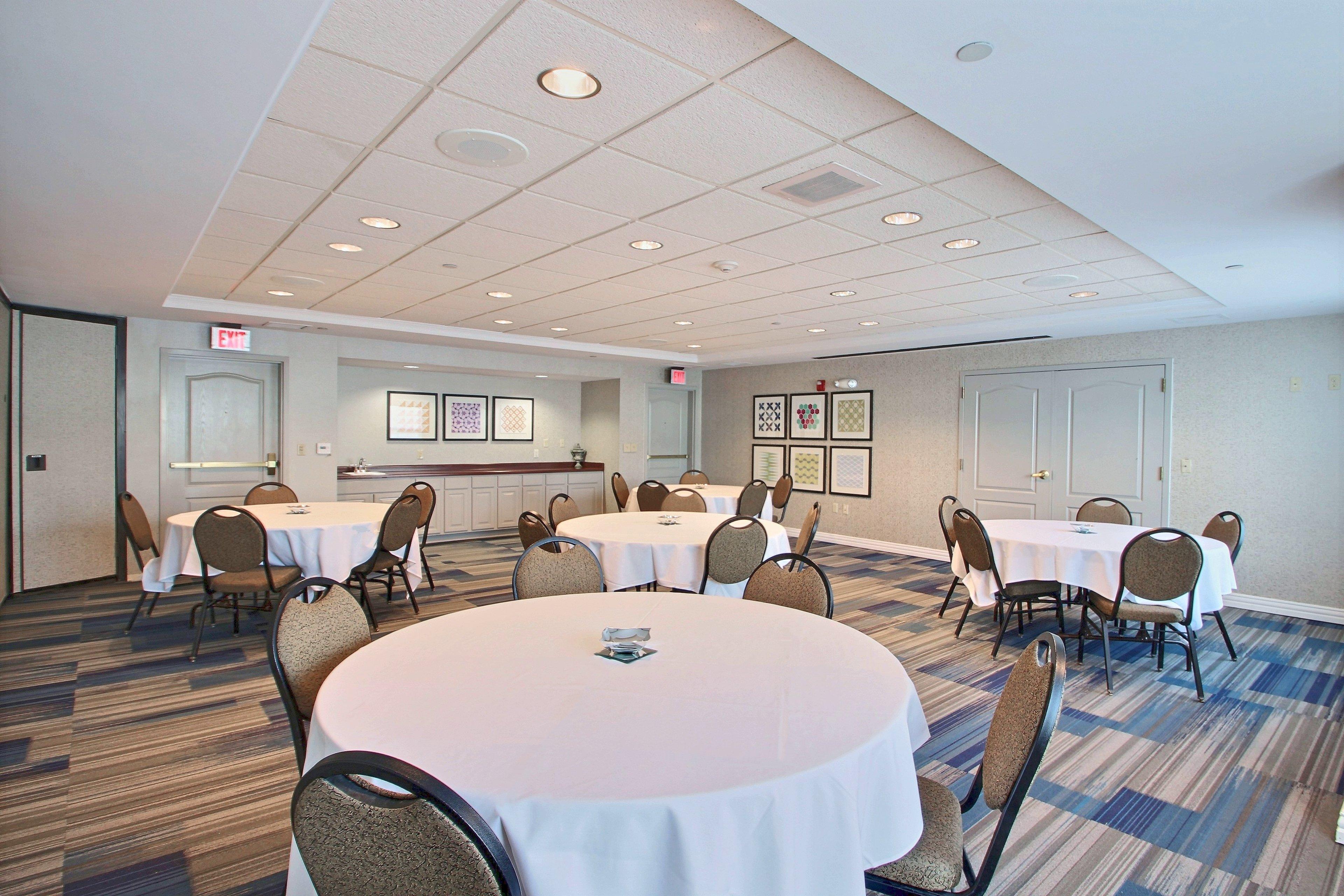 Express & Airport By Ihg Milwaukee