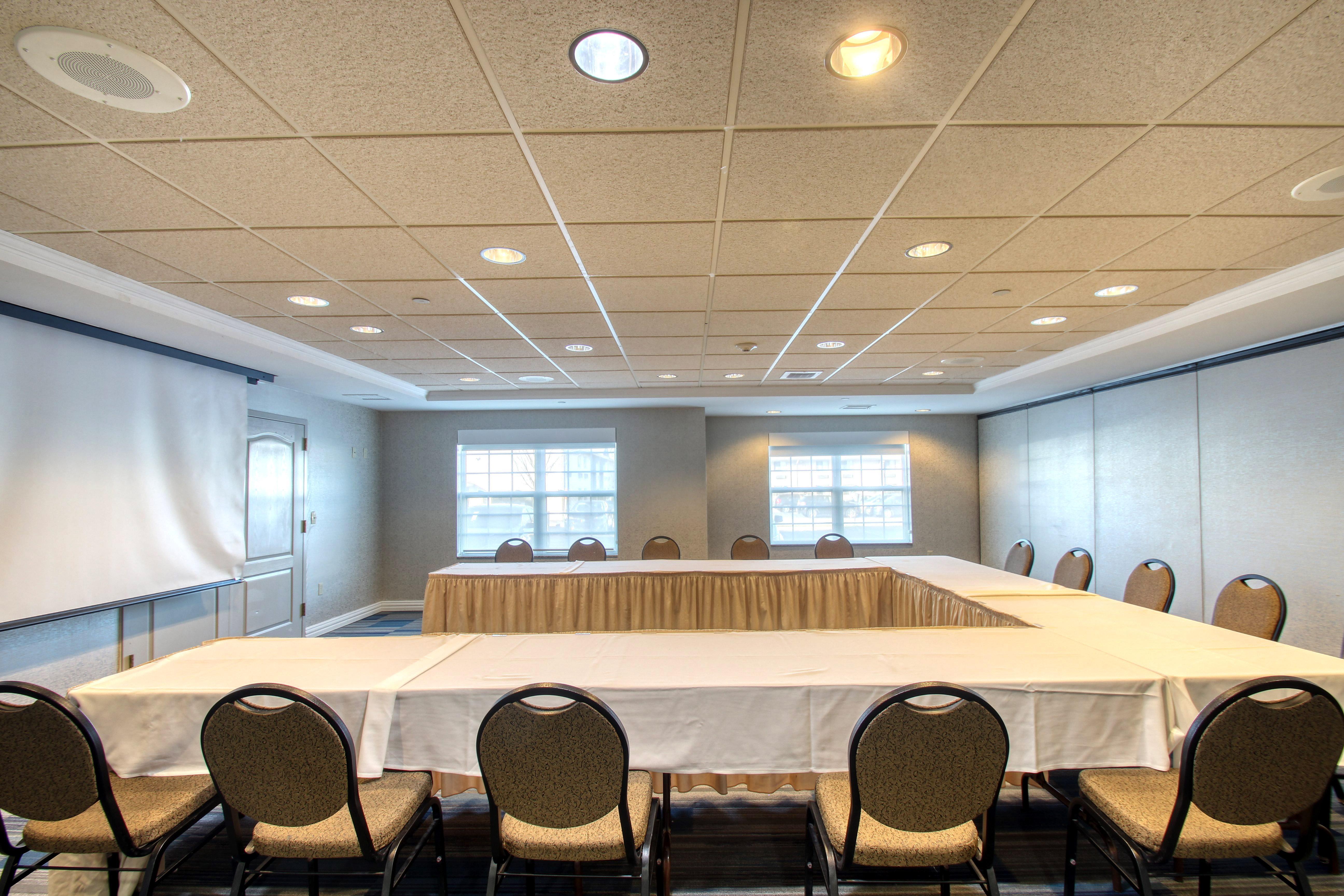 Hotel Express & Airport By Ihg Milwaukee