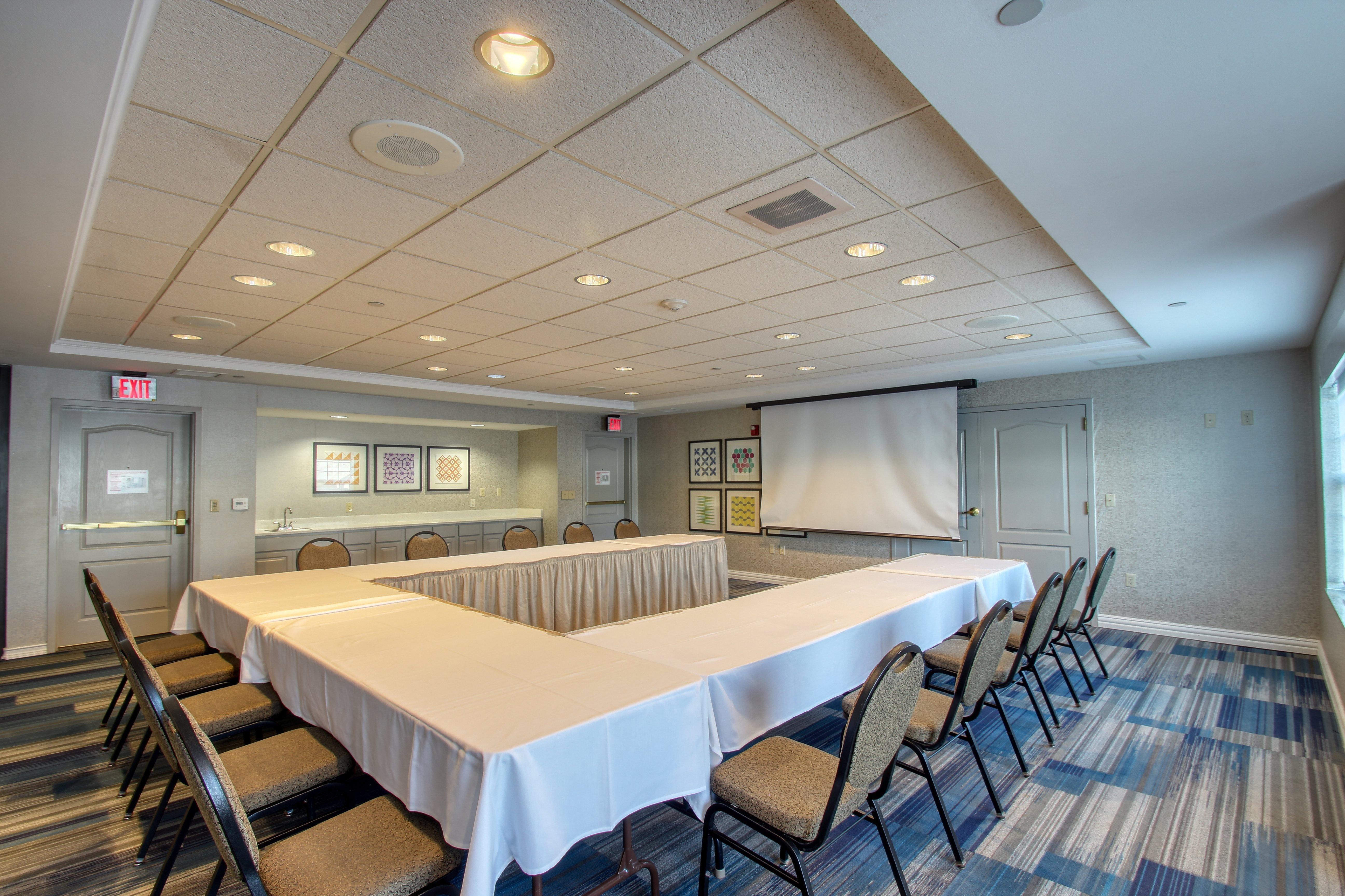Hotel Express & Airport By Ihg Milwaukee