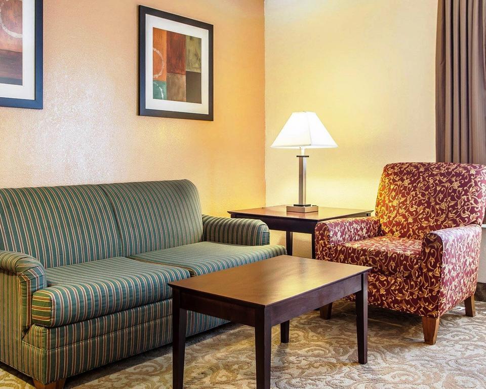 Quality Airport Hotel