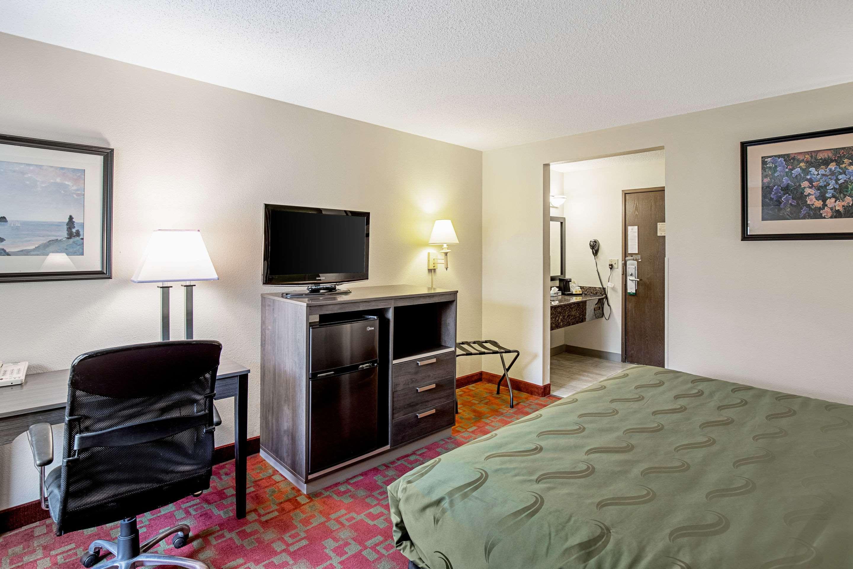 Quality & Hotel 2*