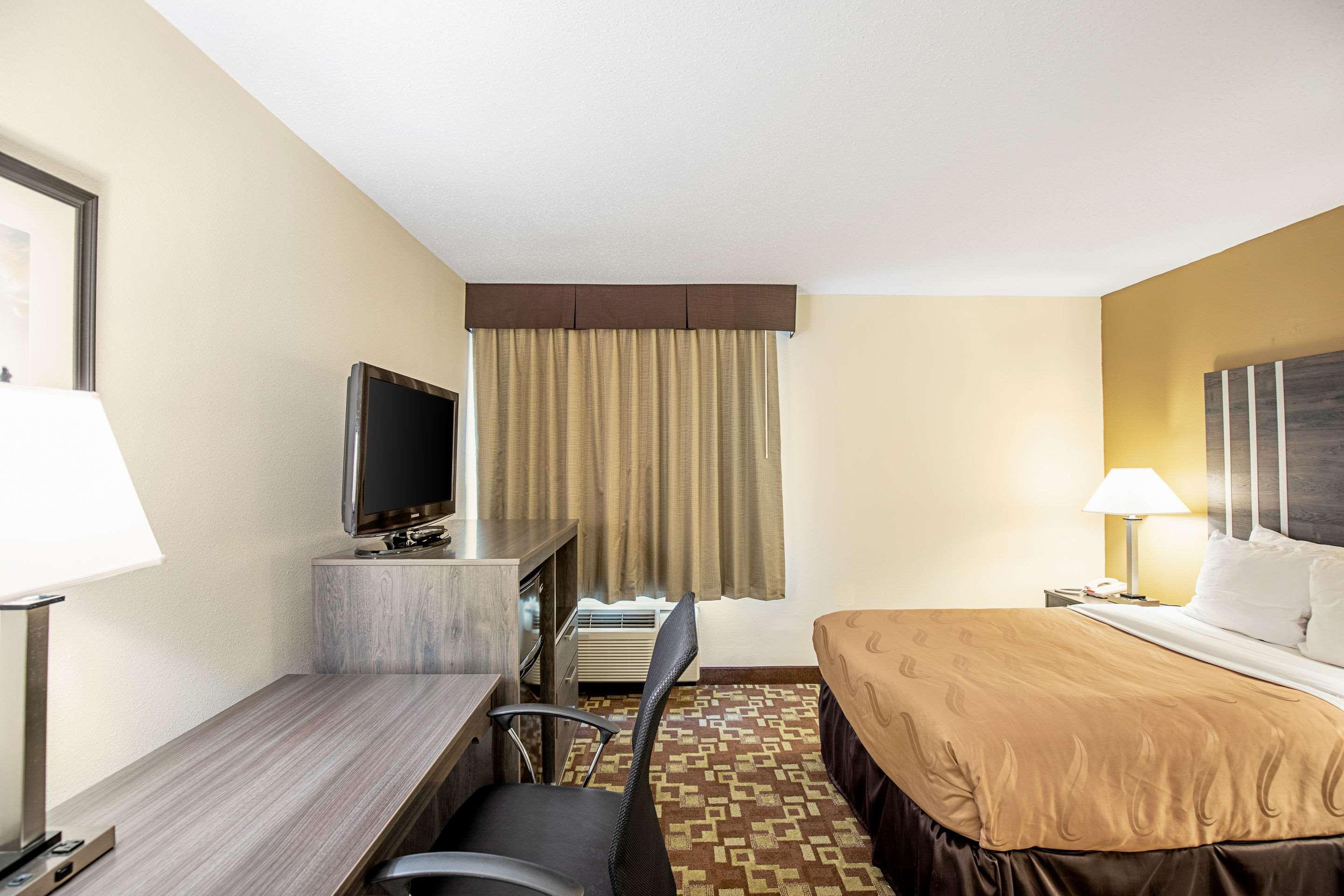 Quality & Hotel