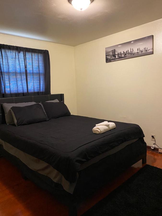 Apartment Spacious 3bedroom Free Wine,wifi,and Parking