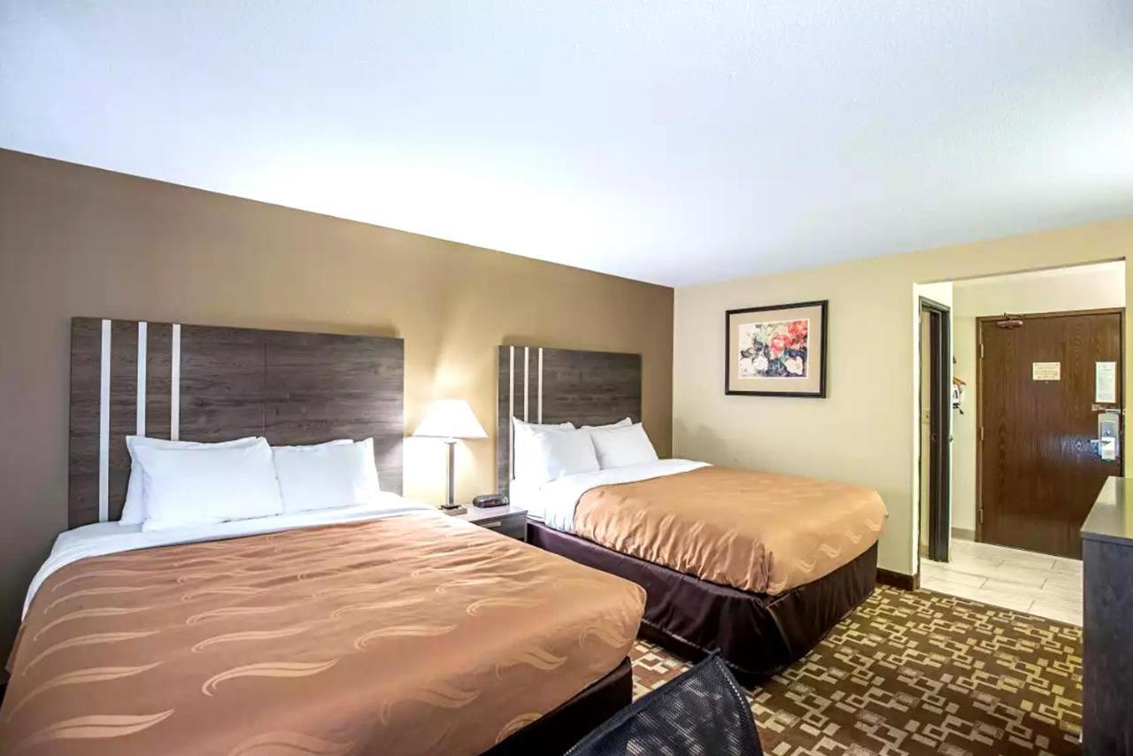 Quality & Hotel Milwaukee