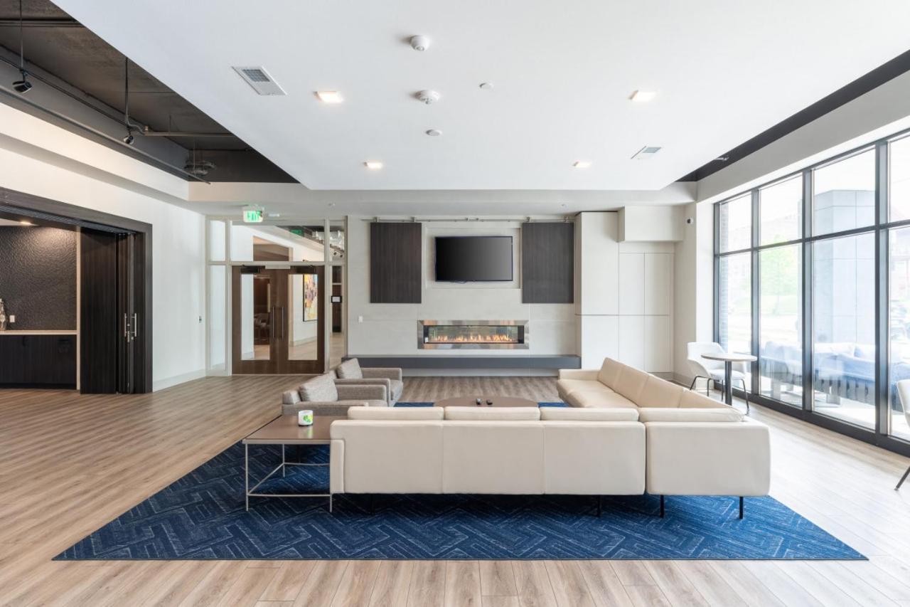 Flexhome Brady District 1br E4 * Milwaukee