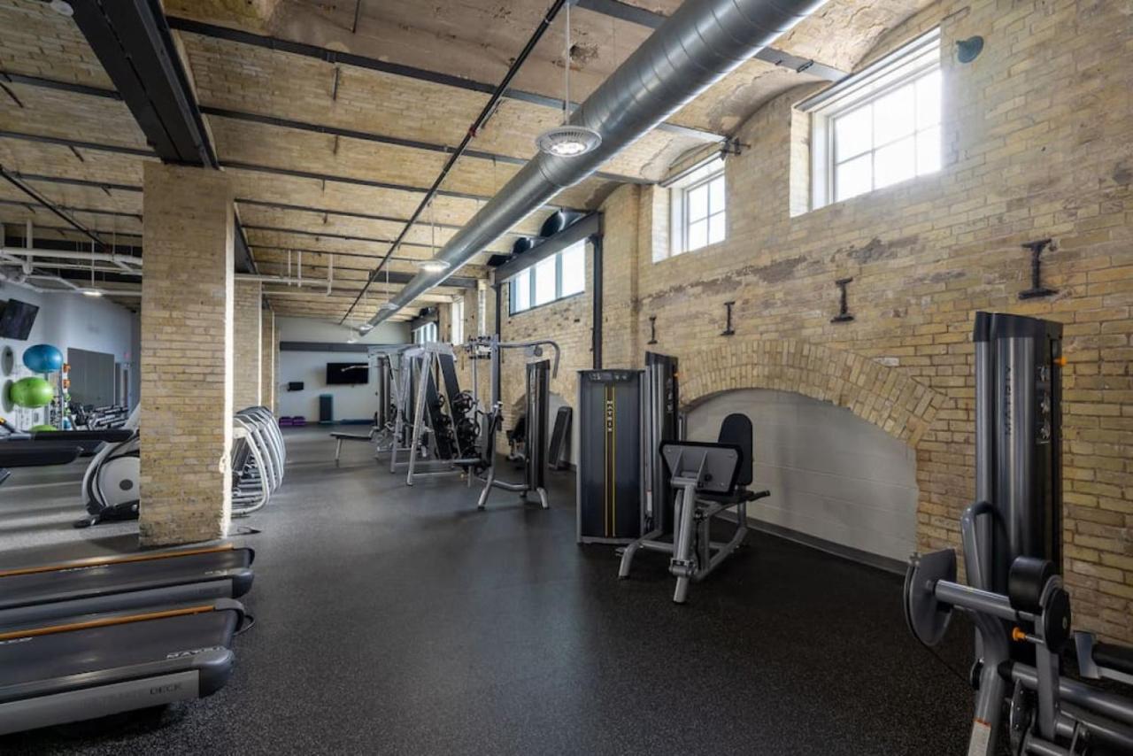 Flexhome Brewery District El2 - Just 3 Blocks To Fiserv With Gym And Parking *