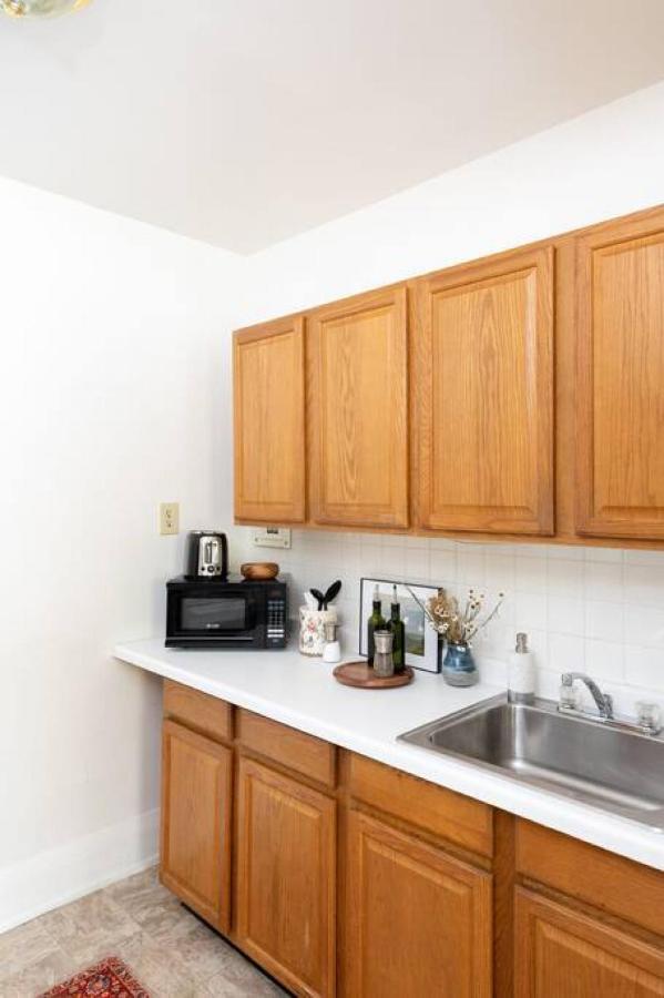 Flexhome Economy 2br B1 Apartment Milwaukee