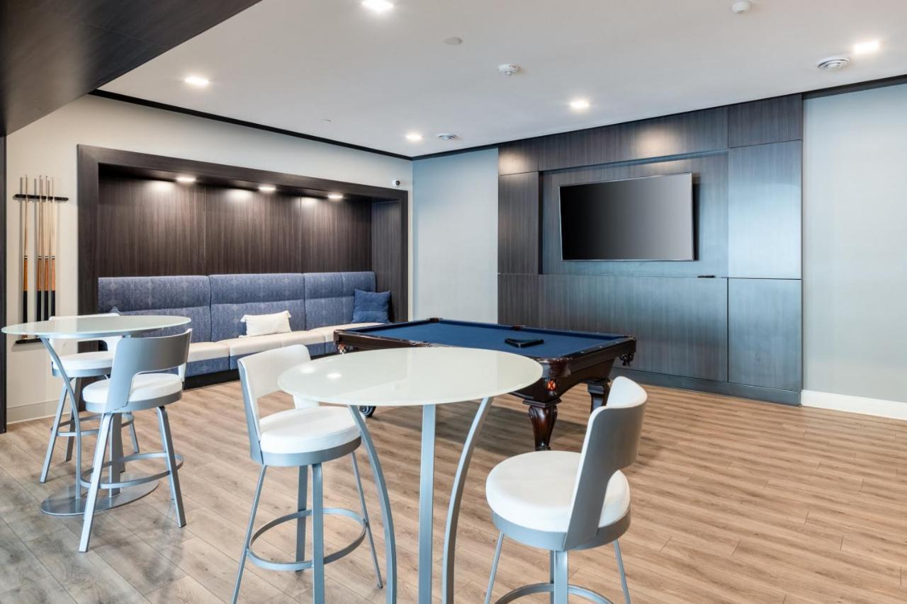 Flexhome Brady District 1br E4 * Milwaukee