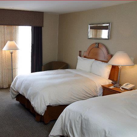 Ramada By Wyndham Hotel Milwaukee