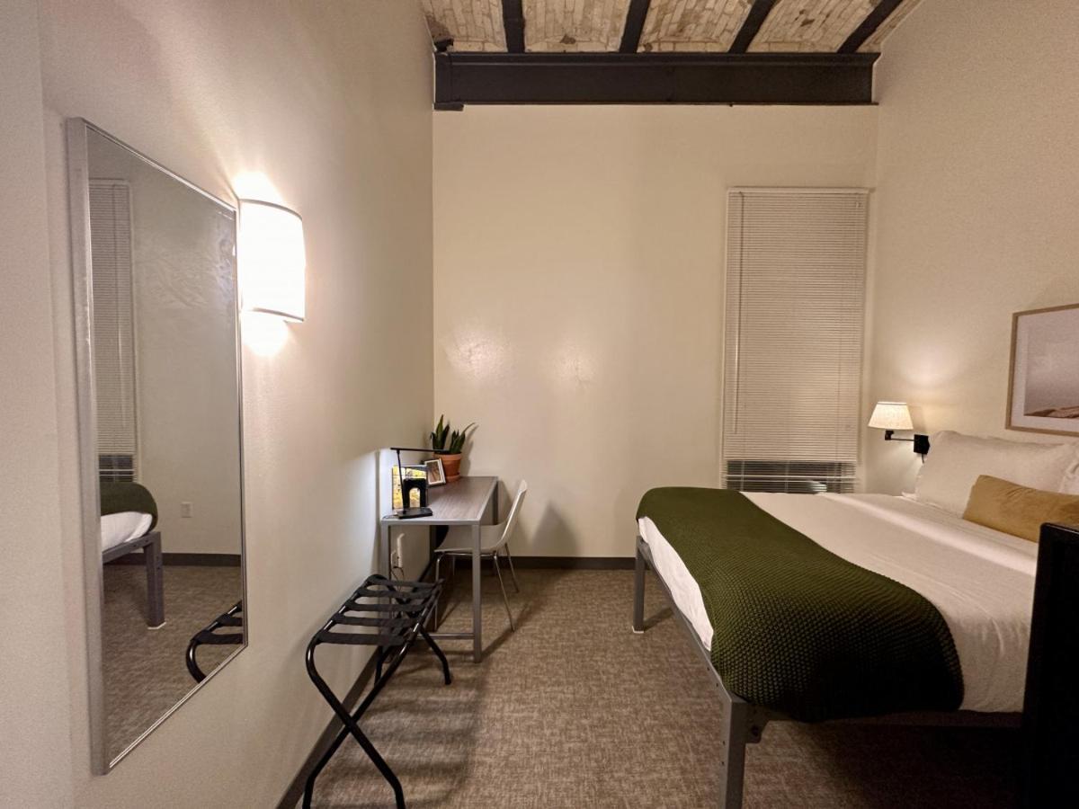 Flexhome Brewery District El14 - Just 3 Blocks To Fiserv With Gym And Parking *