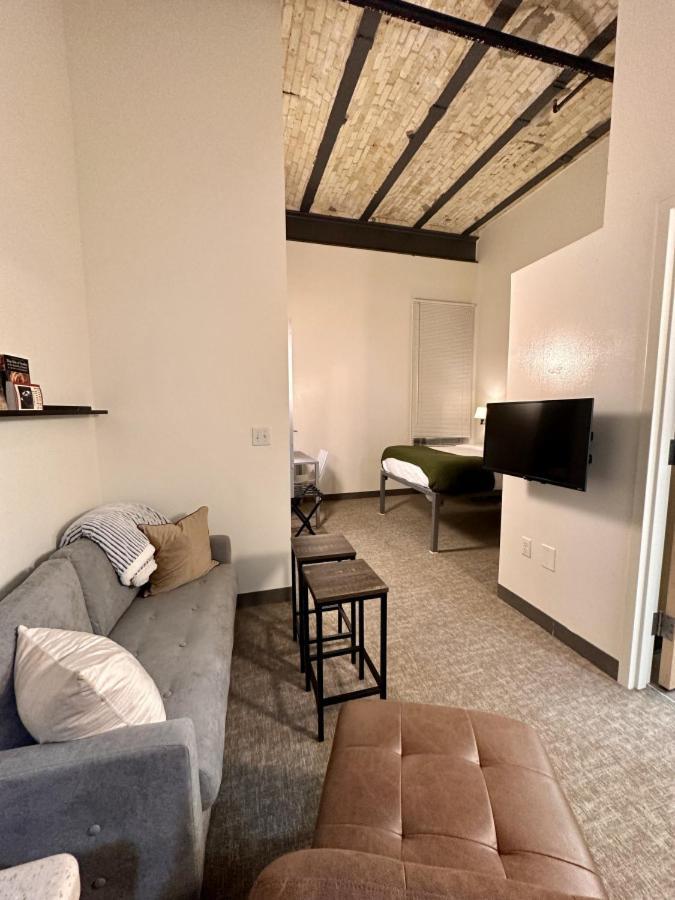 Apartment Flexhome Brewery District El14 - Just 3 Blocks To Fiserv With Gym And Parking