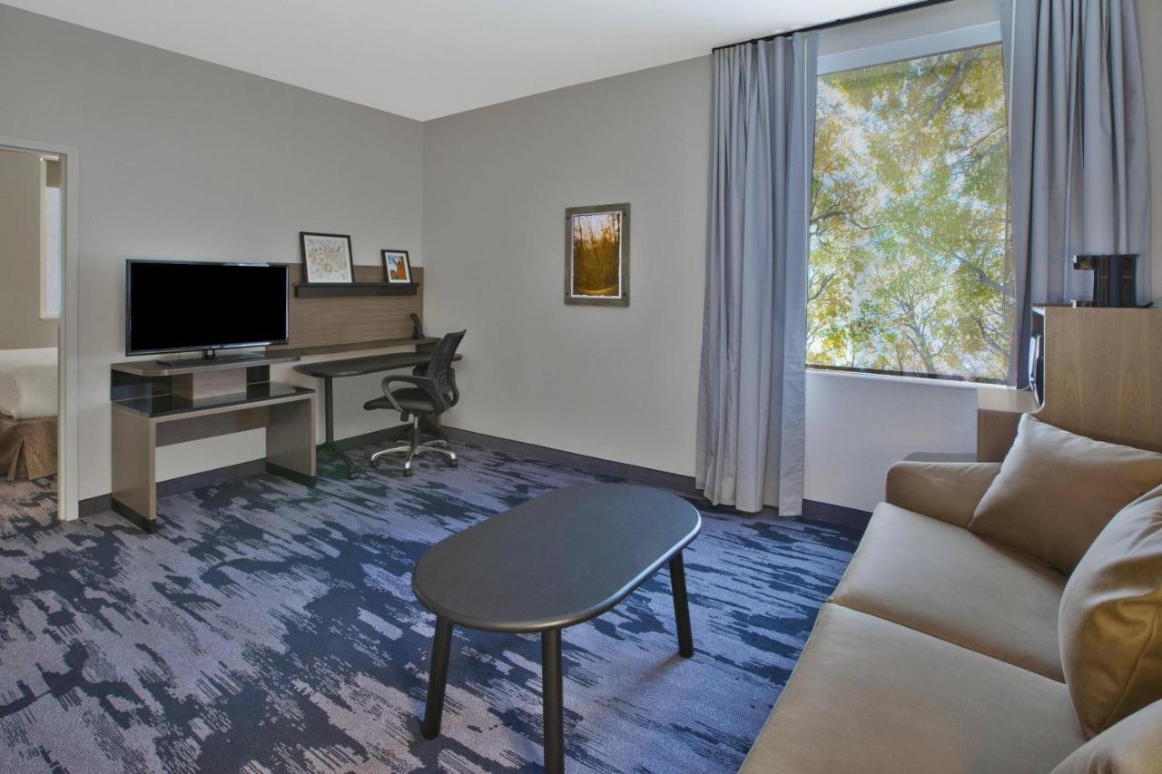 Fairfield & By Marriott Downtown Hotel