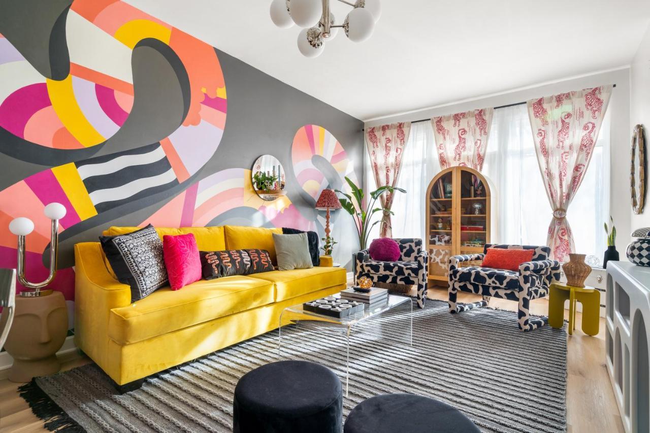 Insta Worthy Home! *sleeps 8* - Walker's Point! Holiday home