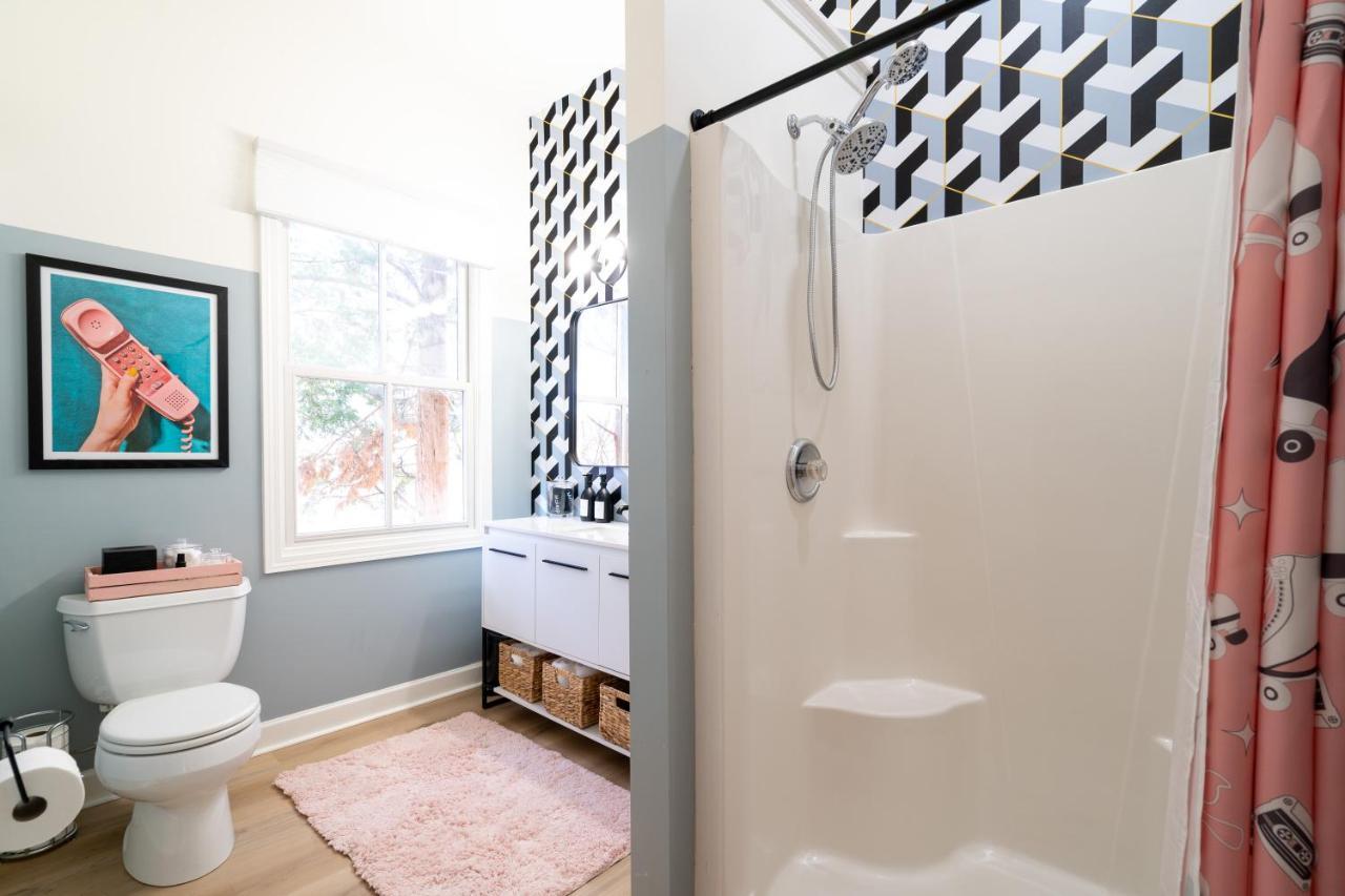 Insta Worthy Home! *sleeps 8* - Walker's Point! Holiday home Milwaukee
