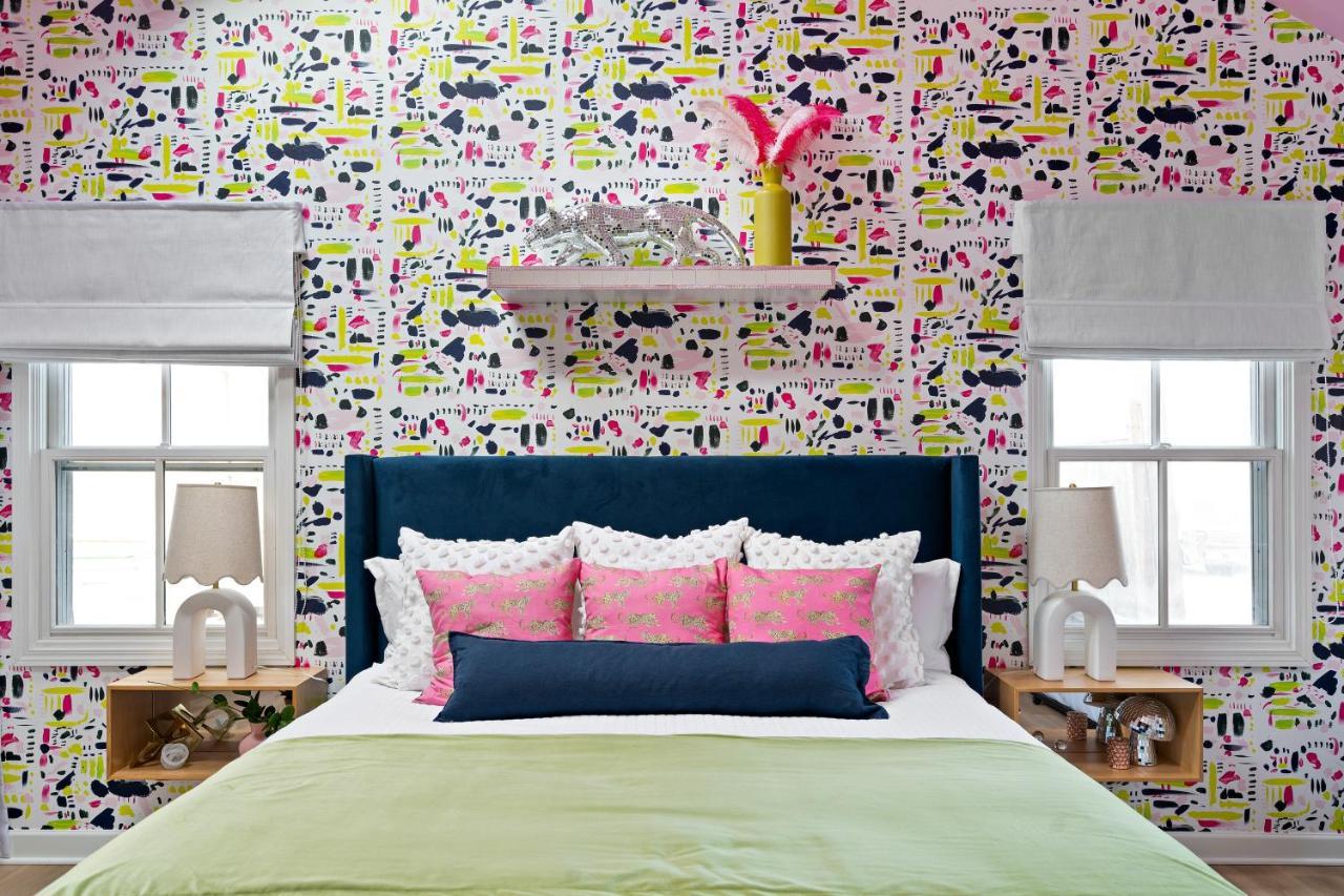 Insta Worthy Home! *sleeps 8* - Walker's Point! * Milwaukee