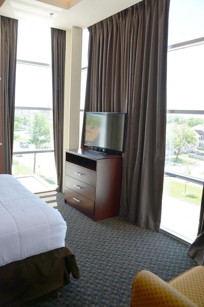 Days & By Wyndham 2* Milwaukee