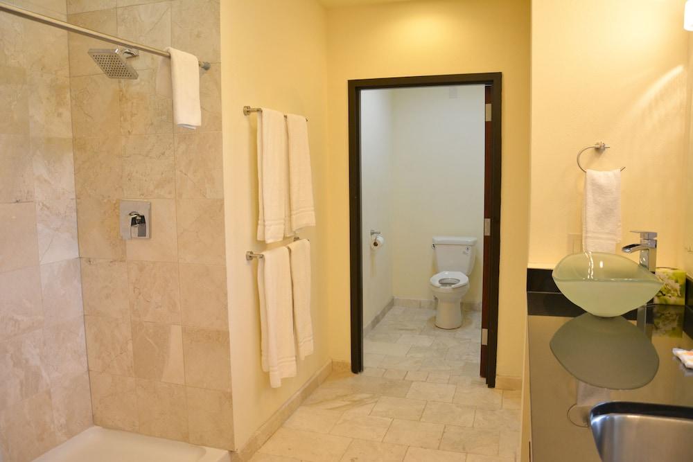 Hotel Days & By Wyndham 2*