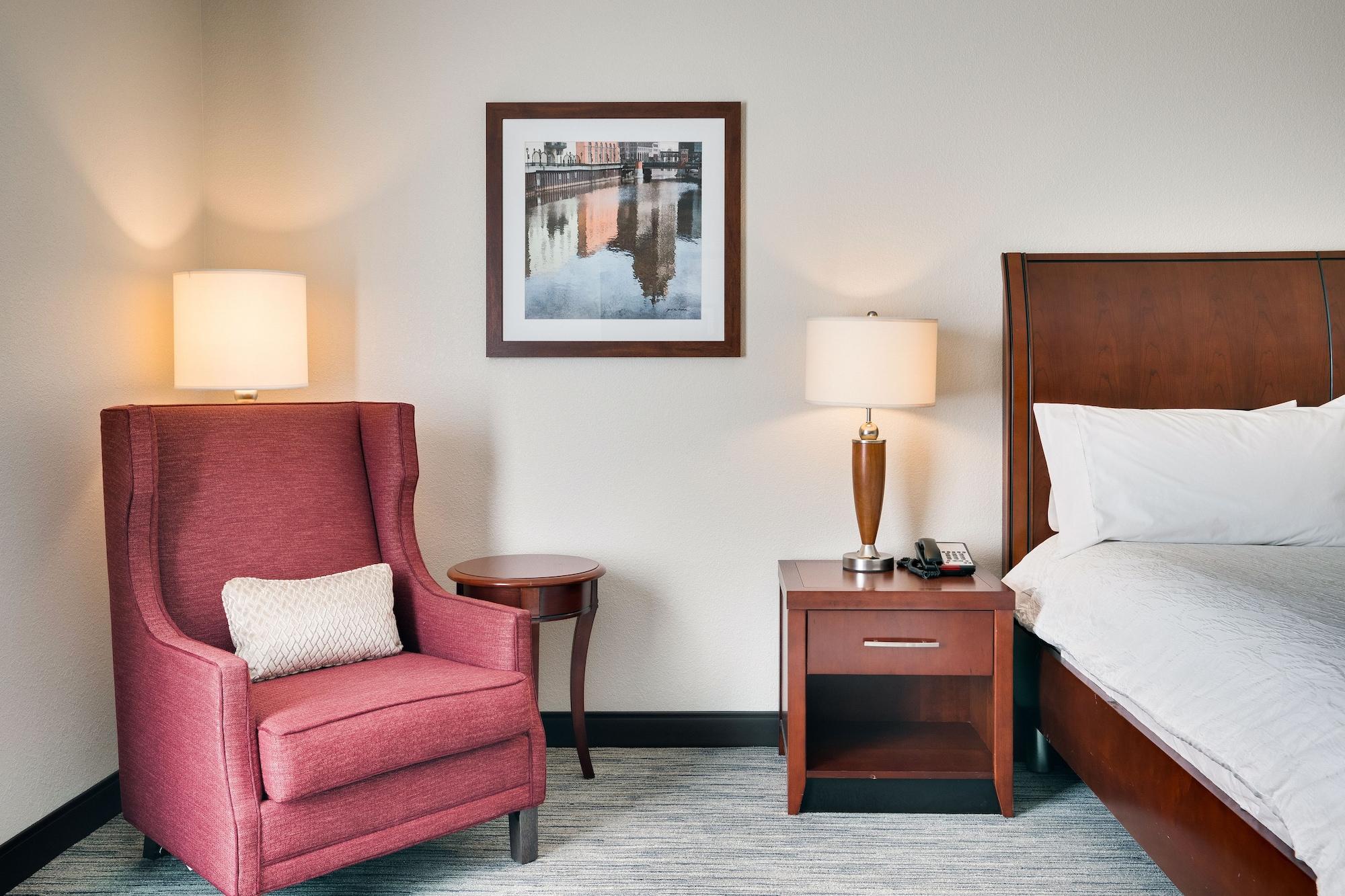 Hotel Hilton Garden Airport 3*
