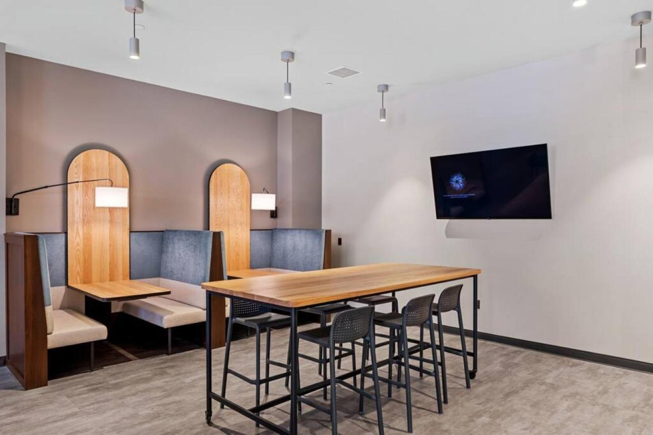 Journal Commons 424 Historic Hidden Gem 1 Bedroom High Speed Wifi Gym