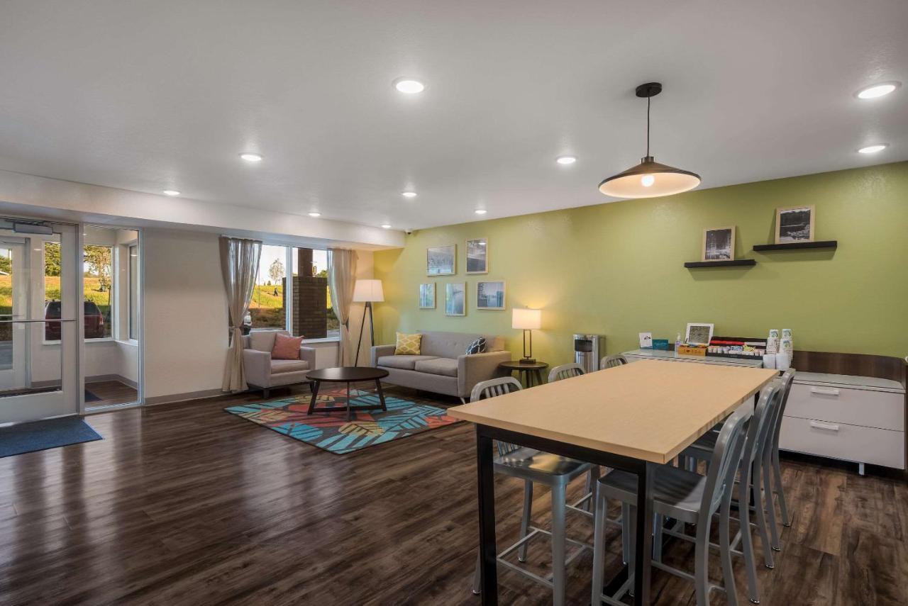 Woodspring - Menomonee Falls *