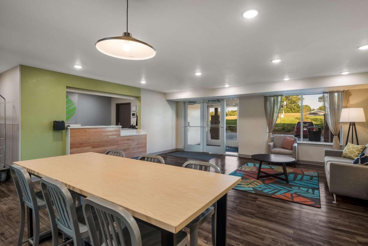 Hotel Woodspring - Menomonee Falls Milwaukee