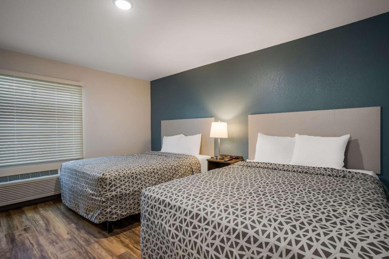 Woodspring - Menomonee Falls Milwaukee