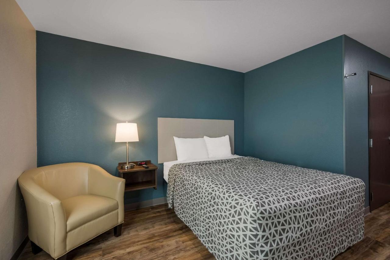 Hotel Woodspring - Menomonee Falls *