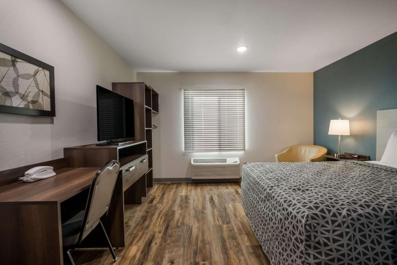 Woodspring - Menomonee Falls Hotel Milwaukee