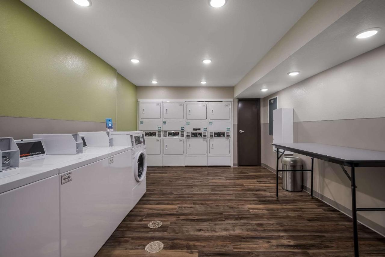 Hotel Woodspring - Menomonee Falls Milwaukee