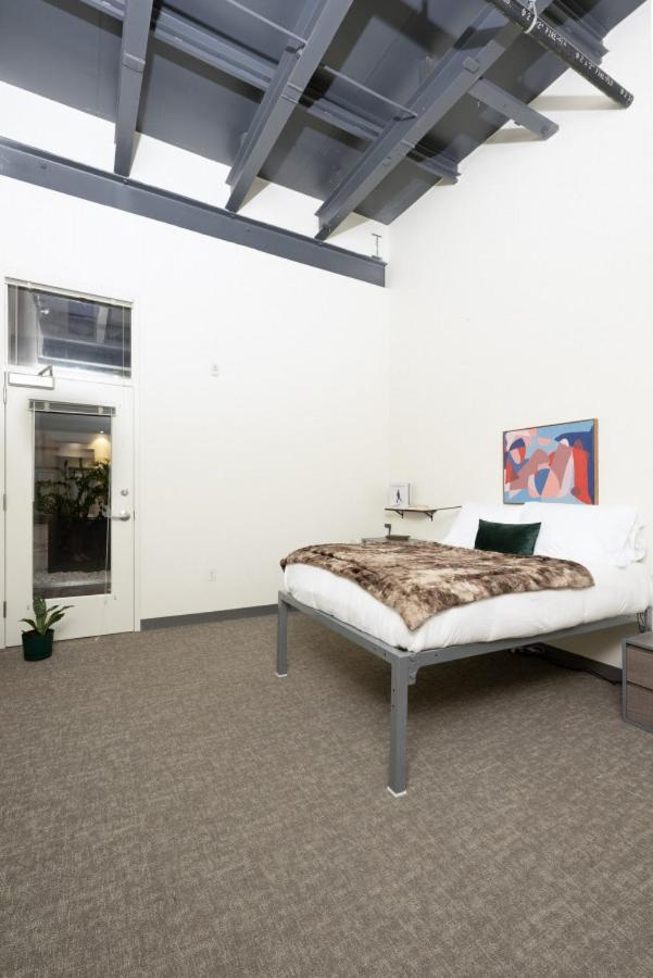 Flexhome Brewery District El3 - Just 3 Blocks To Fiserv With Gym And Parking *