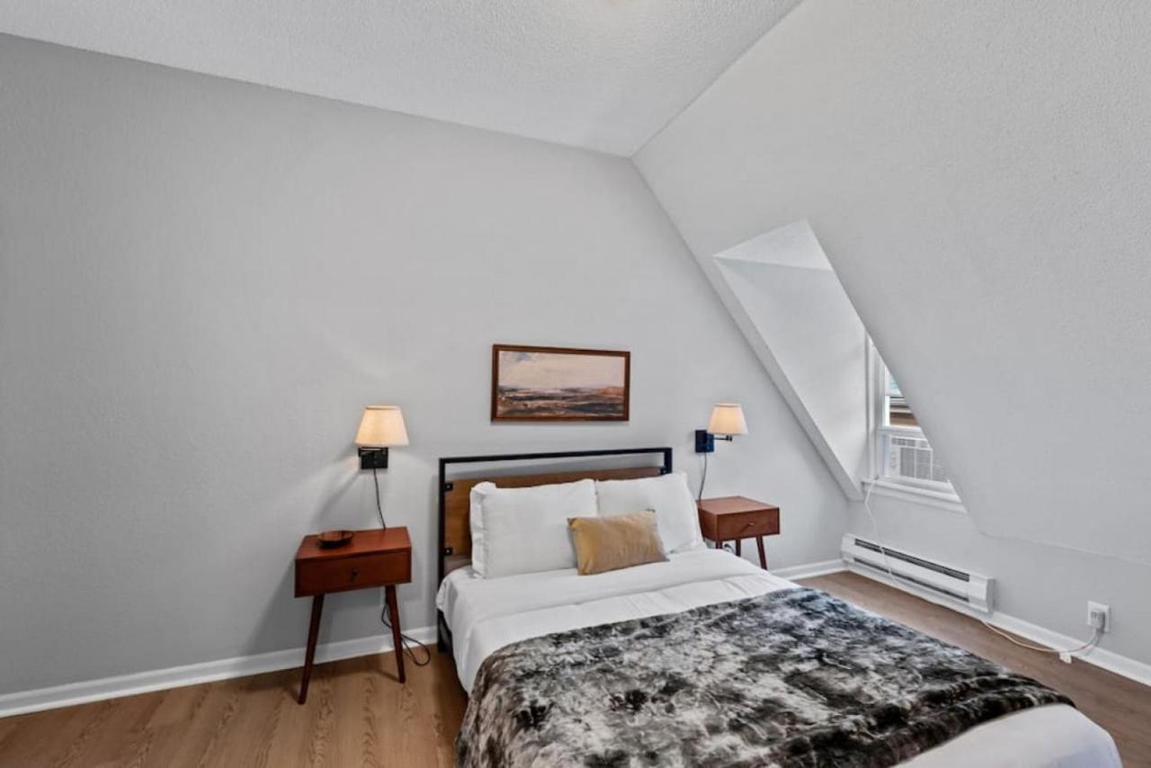 Flexhome Marquette Economy 1br Mp8 Apartment *