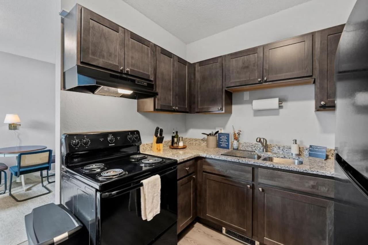 Apartment Flexhome Marquette Economy 1br Mp8 *