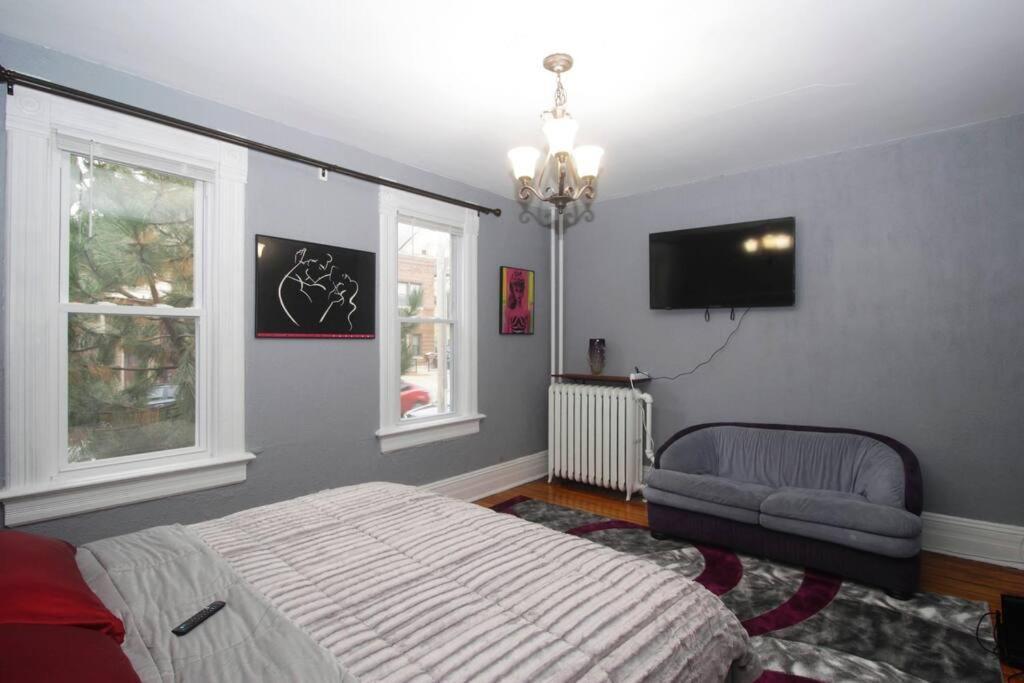 Apartment Renovated Brady St. Classic
