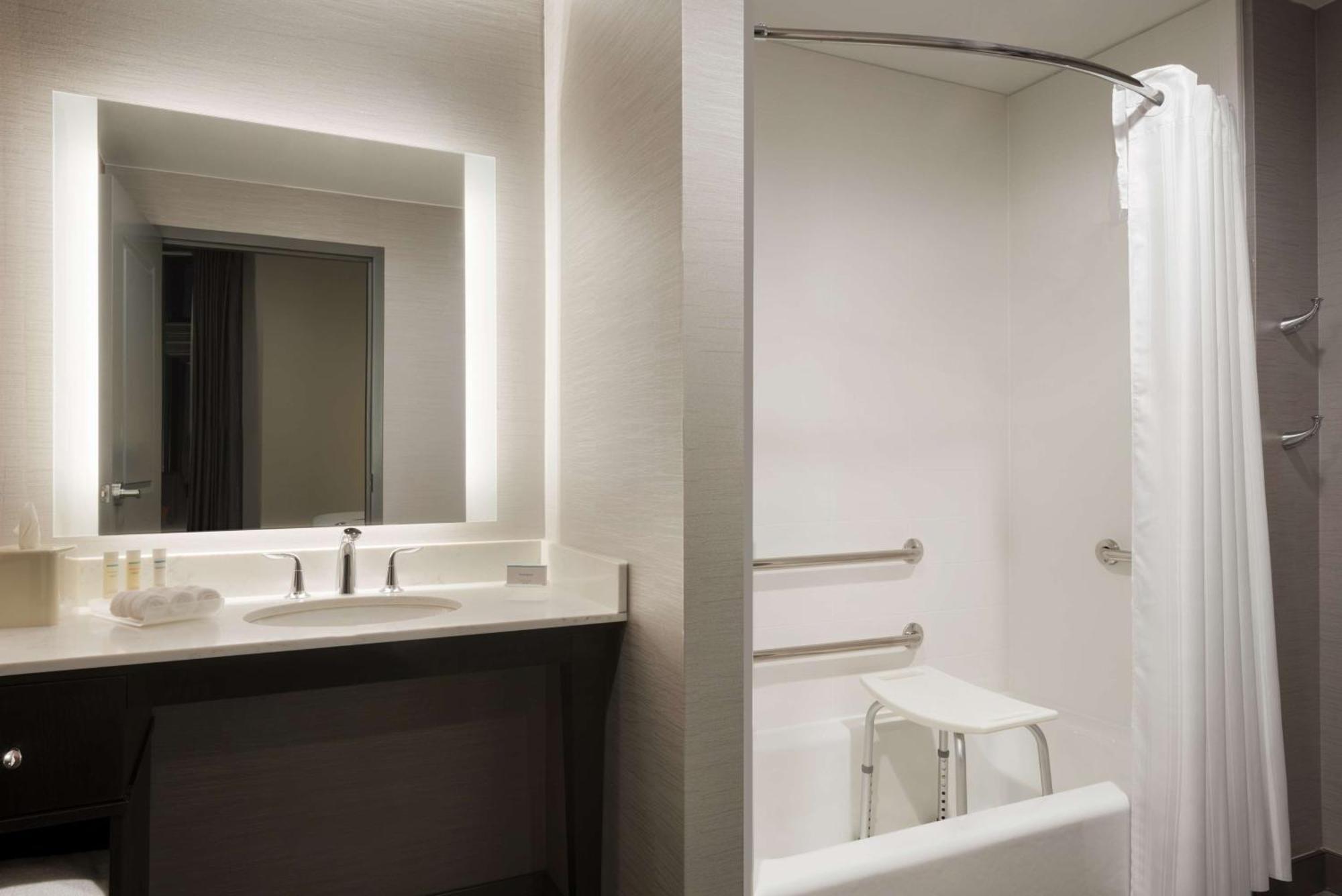Homewood By Hilton Downtown Milwaukee
