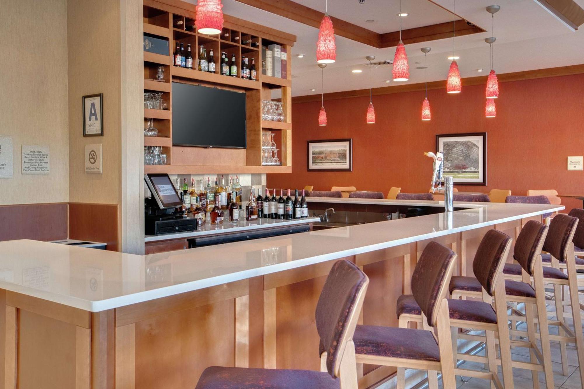 Hotel Hilton Garden Airport 3*