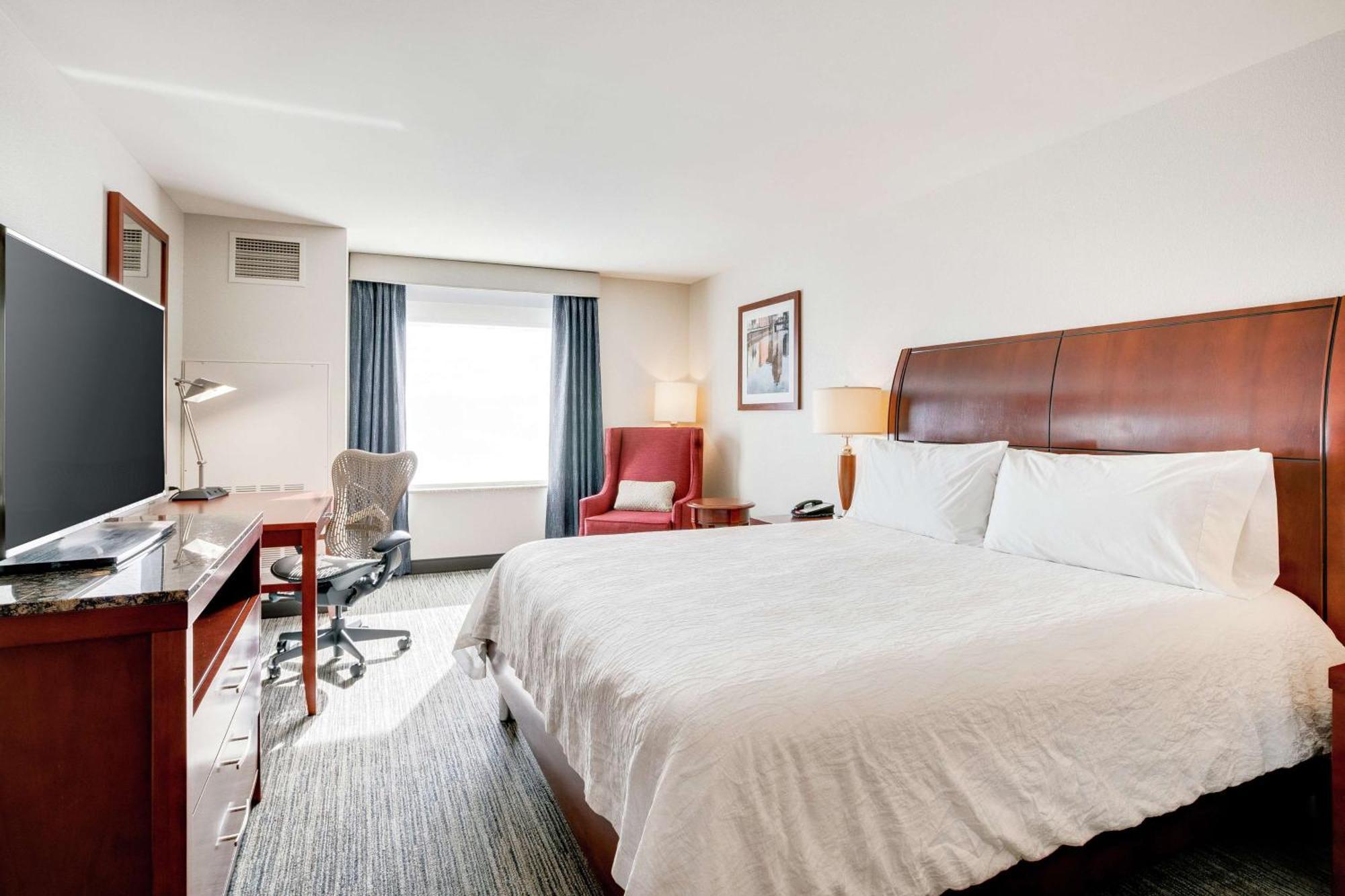 Hilton Garden Airport Hotel Milwaukee