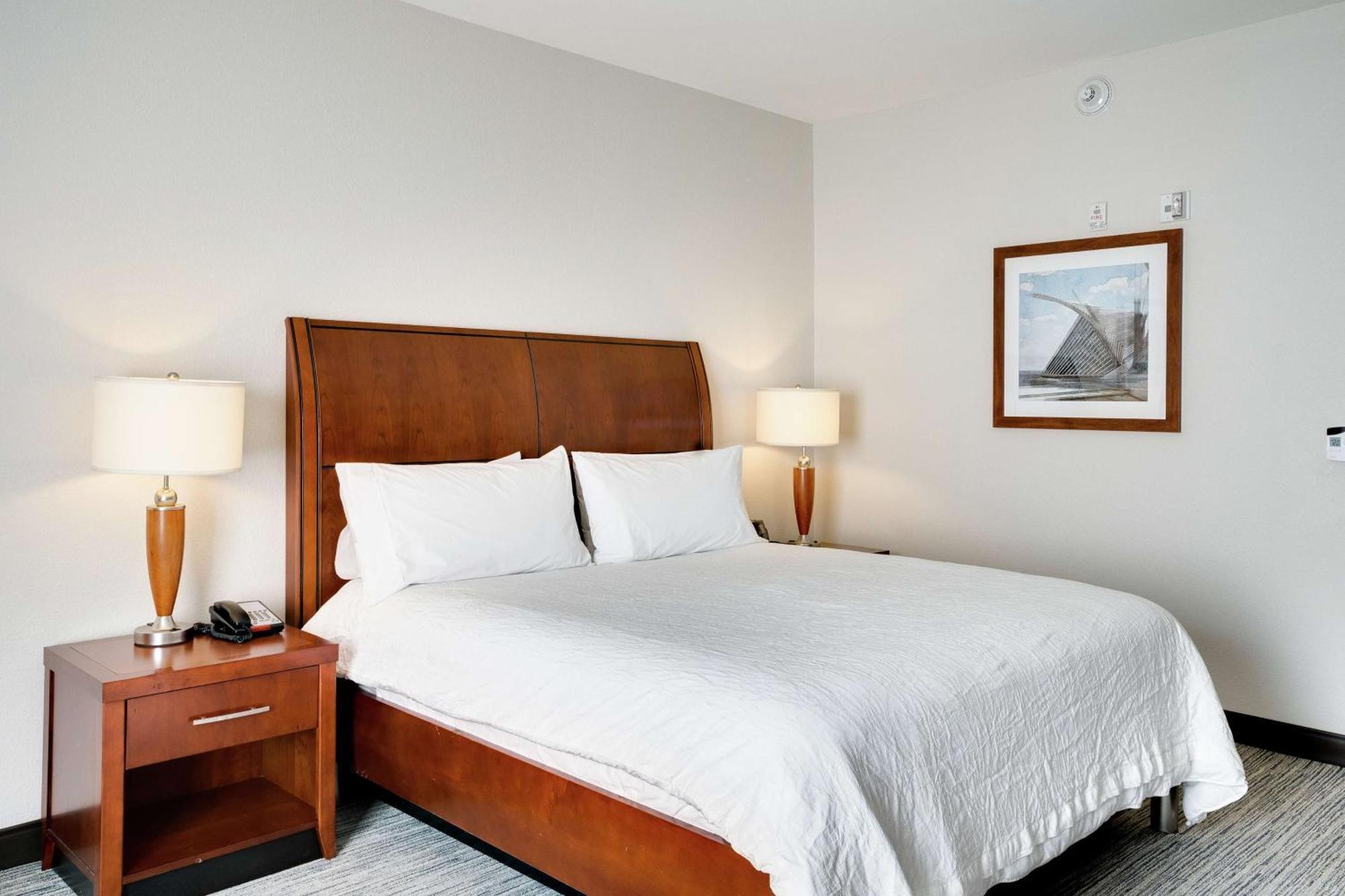 Hilton Garden Airport Hotel 3*