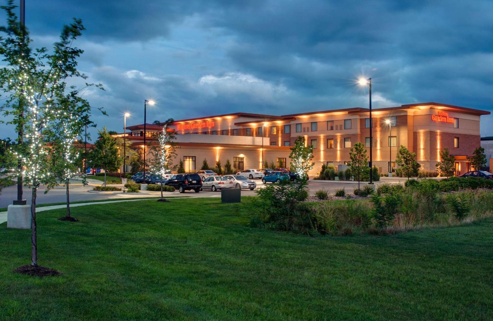 Hilton Garden Airport Hotel 3*