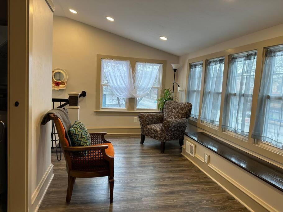 Private W/parking, Location Holiday home