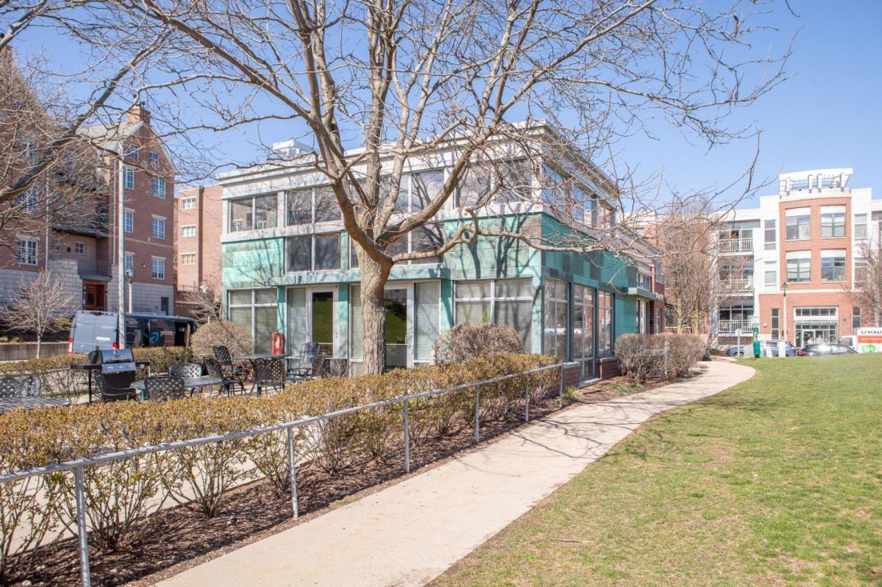 Flexhome Brewers Hill 1br Ts3 - Near Brady St And Riverwalk Milwaukee