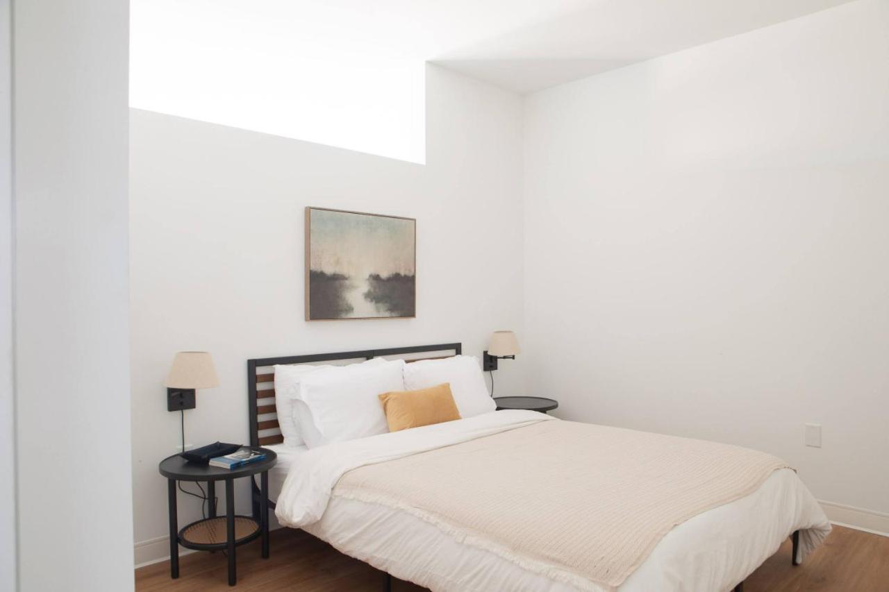 Flexhome East Side 1br No4 - With Balcony, Pool, Gym