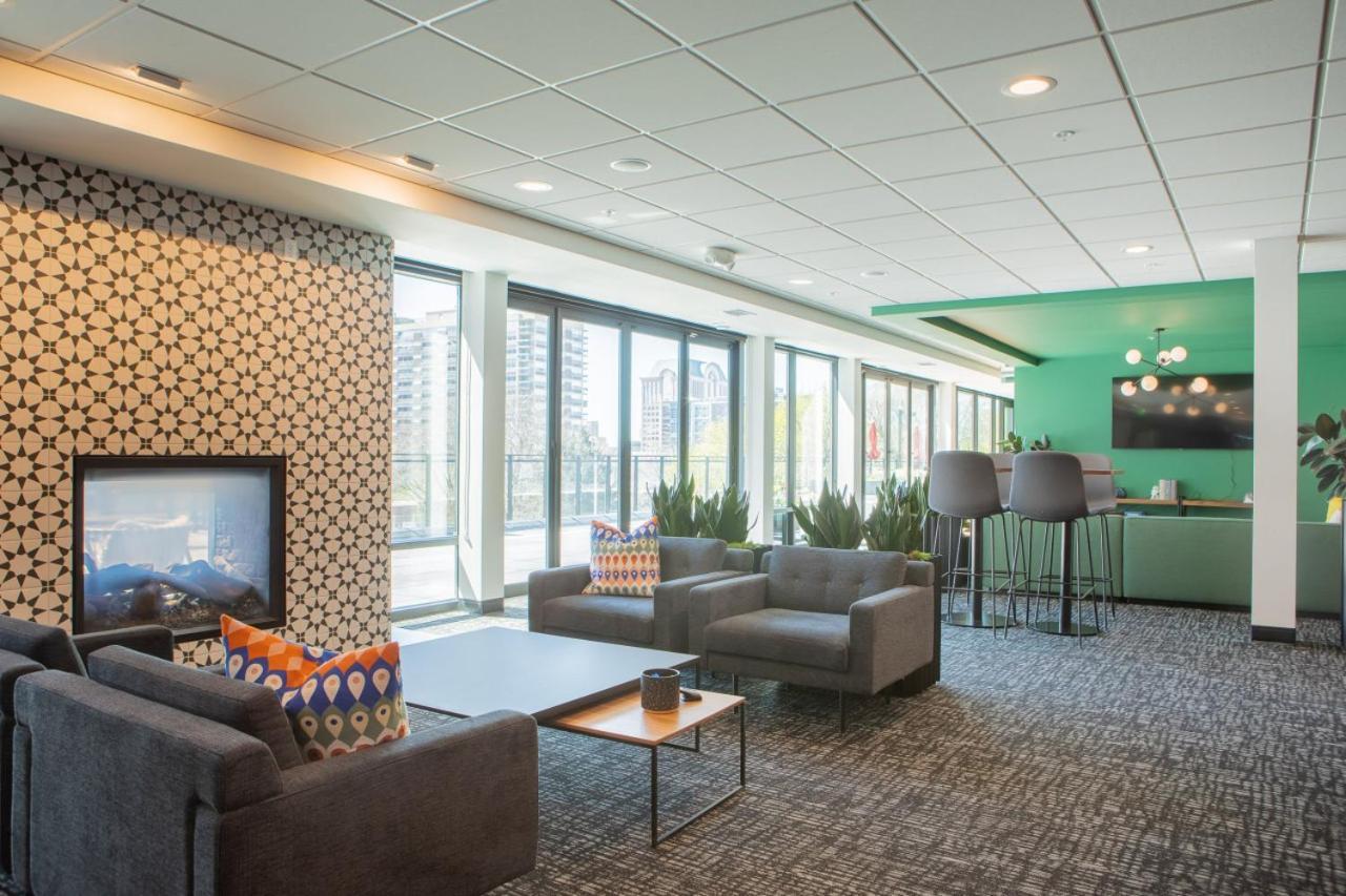 Apartment Flexhome East Side 1br No4 - With Balcony, Pool, Gym