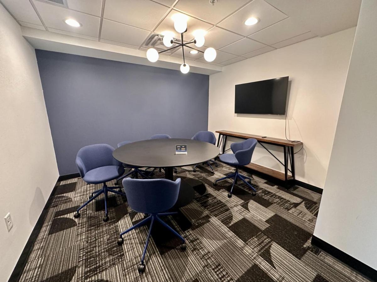 Flexhome East Side 1br No4 - With Balcony, Pool, Gym Apartment Milwaukee