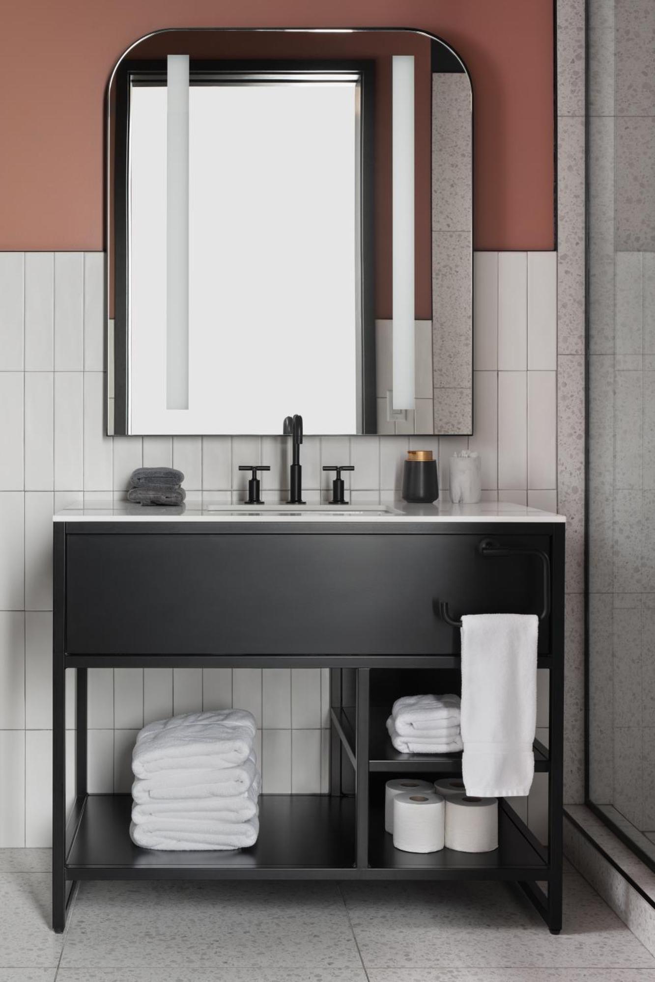 Kinn Downtown 5* Milwaukee