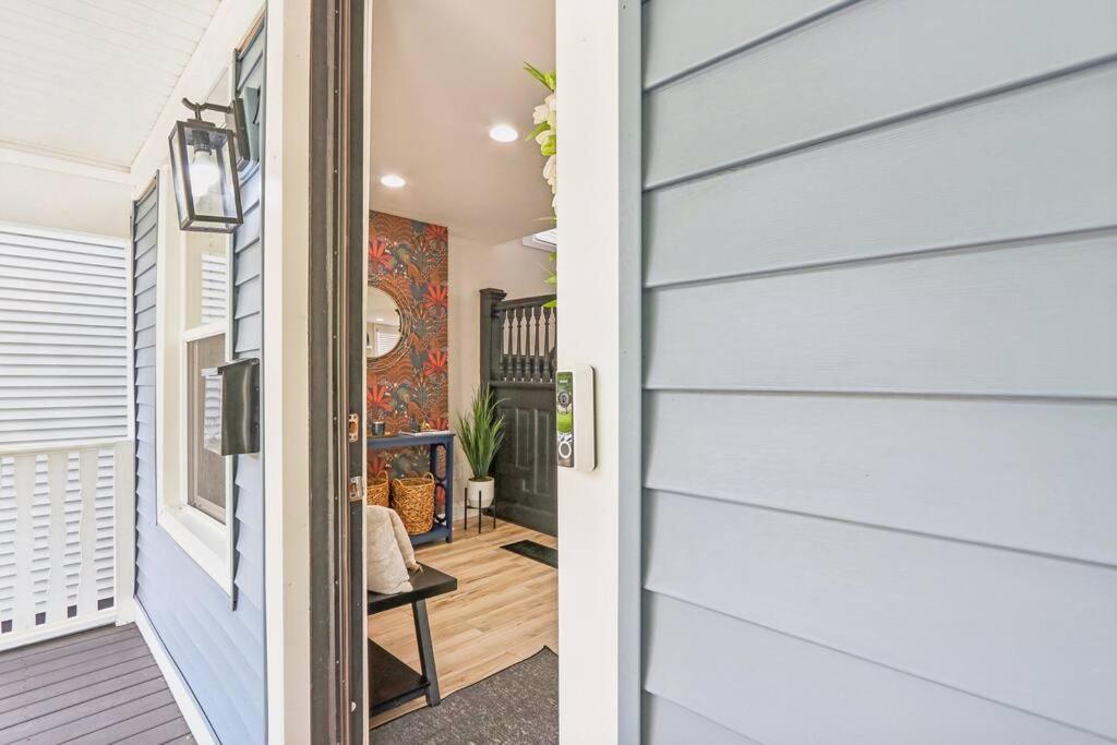 Historic In Brewers Hill With Hot Tub! Holiday home *