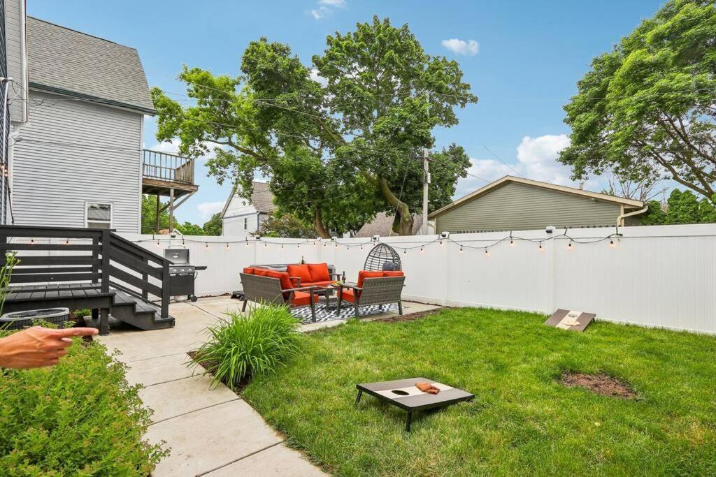 Holiday home Historic In Brewers Hill With Hot Tub! *